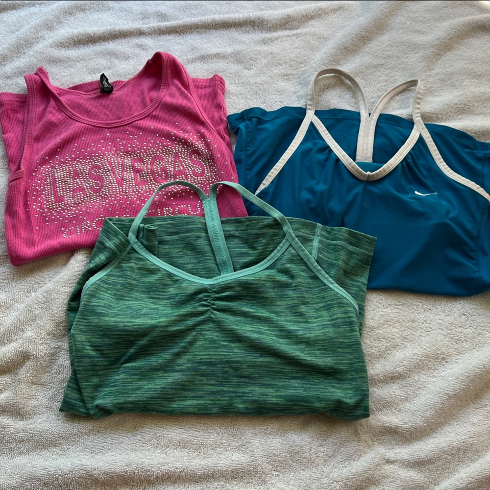 Tank top lot
